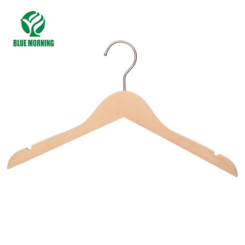 MC26 Wooden Hangers