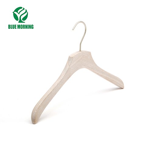 MH27 Wooden Hangers